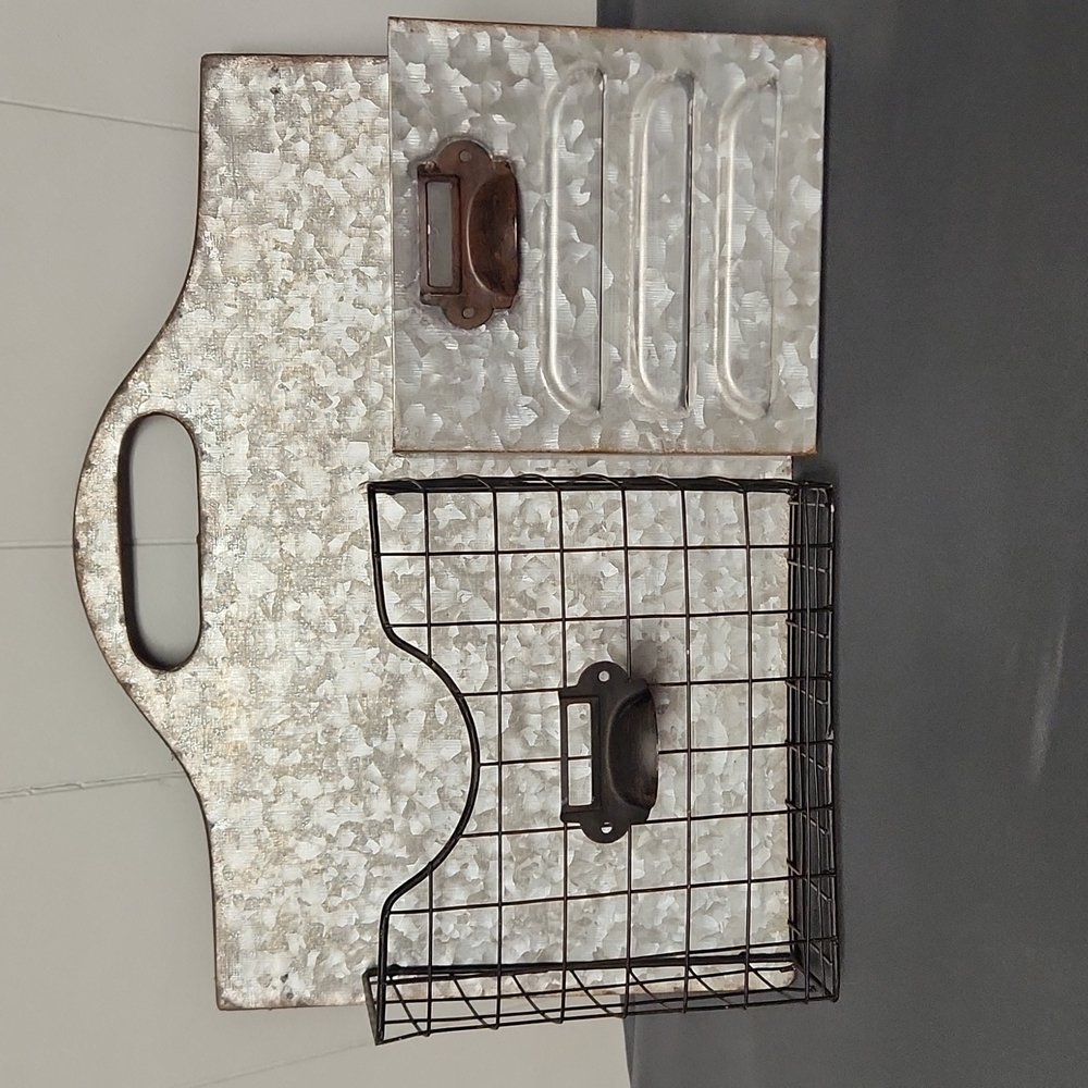 Aluminum Mail and Note holder